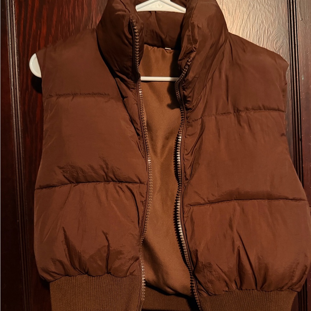 Brown Puffer Vest - Sleeveless Zip Front